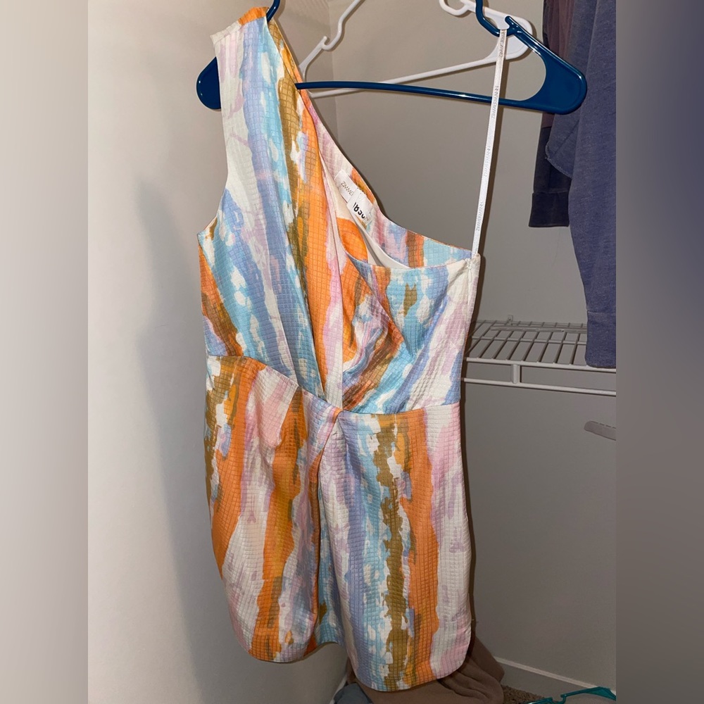 One shoulder dress. Multicolor. Size 2. Fits more like size 4